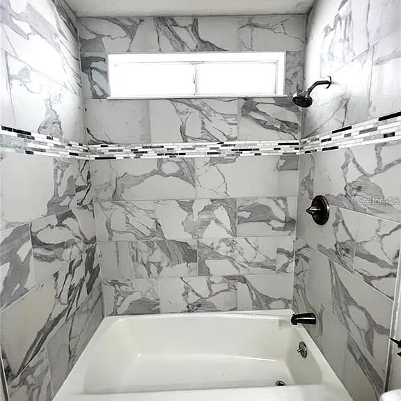912 La Jolla Ave — Photo 21
