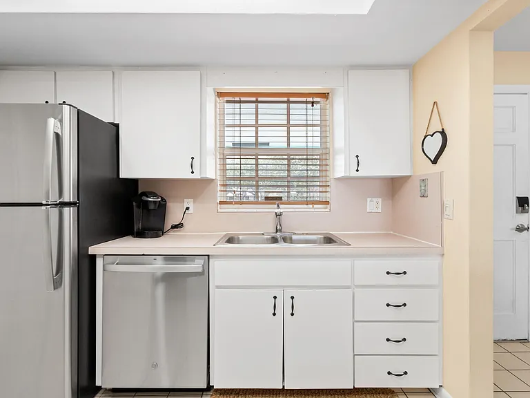 249 Center St #2C — Photo 14
