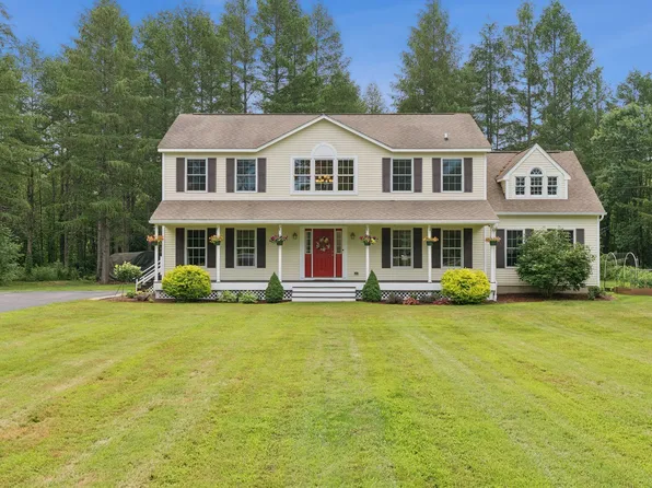1009 Lakeview Drive, China, ME 04358
