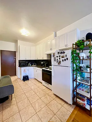 Rented by Highline Residential | media 16