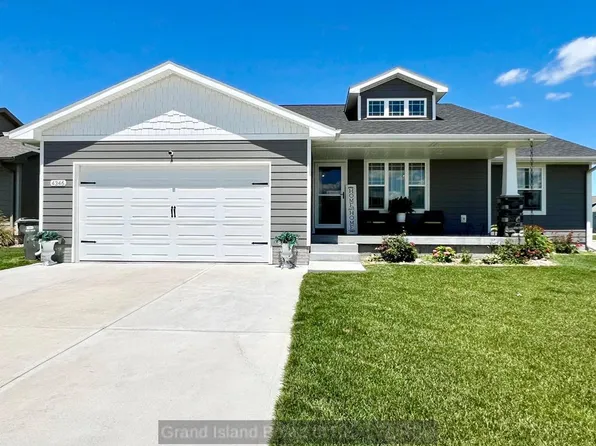 4346 Leon Cir, Grand Island, NE 68803