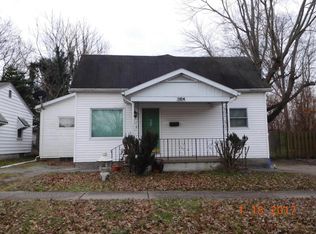 1104 W Madison St, Herrin, IL 62948