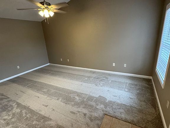 4th image of 1603 Latourette Ln APT 9