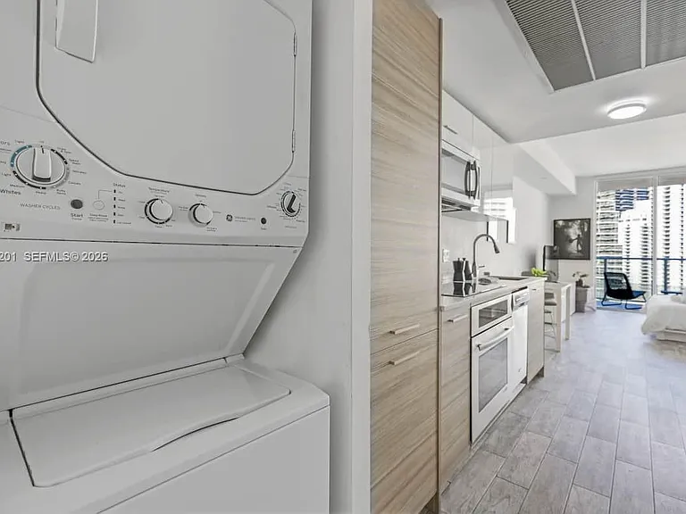 1300 Brickell Bay Dr #2713 — Photo 13