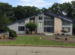 129 Eileen Dr, Cedar Grove, NJ 07009