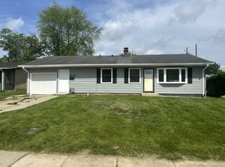 210 Avalon Ln, Chesterfield, IN 46017