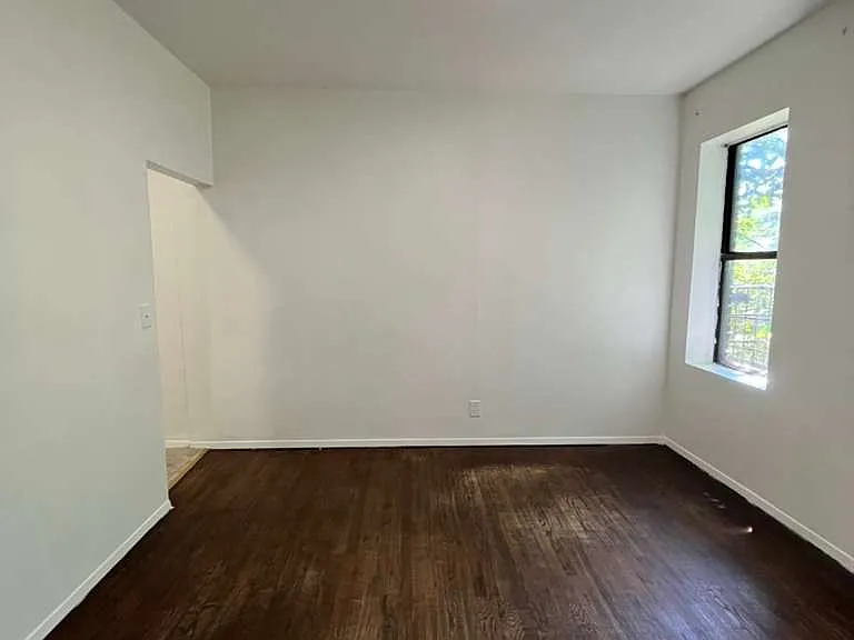 33 Storms Ave #3C — Photo 8