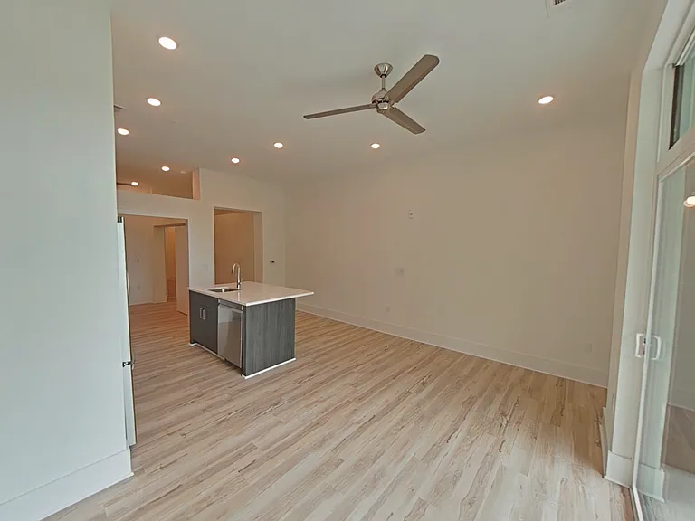 2441 Campus Shore Dr #307 — Photo 25