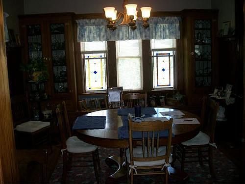 4th image of 429 Emmons St SE