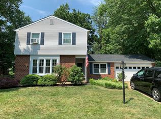 3325 Hermitage Rd, Wilmington, DE 19810