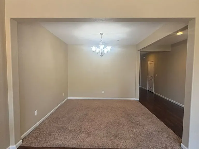2827 Earthstone Dr — Photo 7