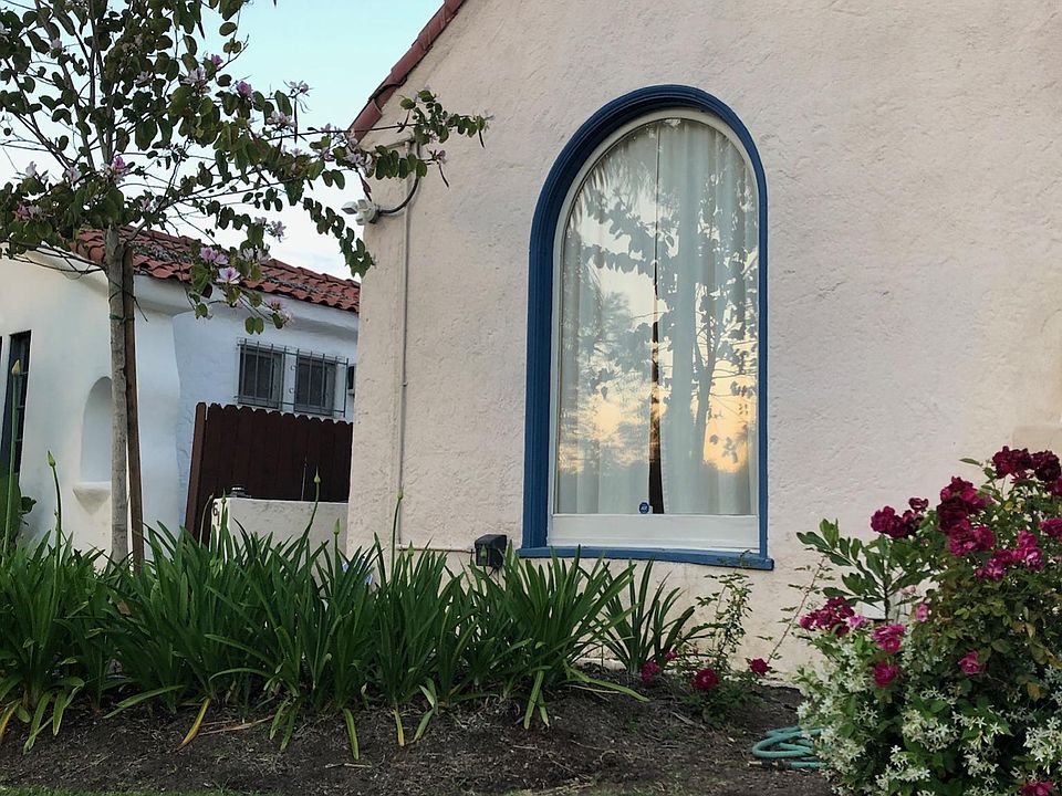 1st image of 618 N La Jolla Ave