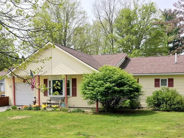 438 E Washington St, Bath, NY 14810