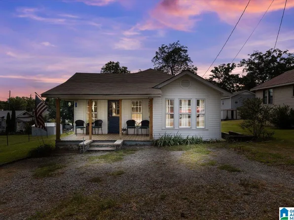 307 C St N, Oneonta, AL 35121