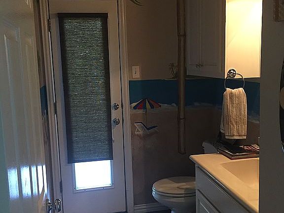 Full bath opens to back 