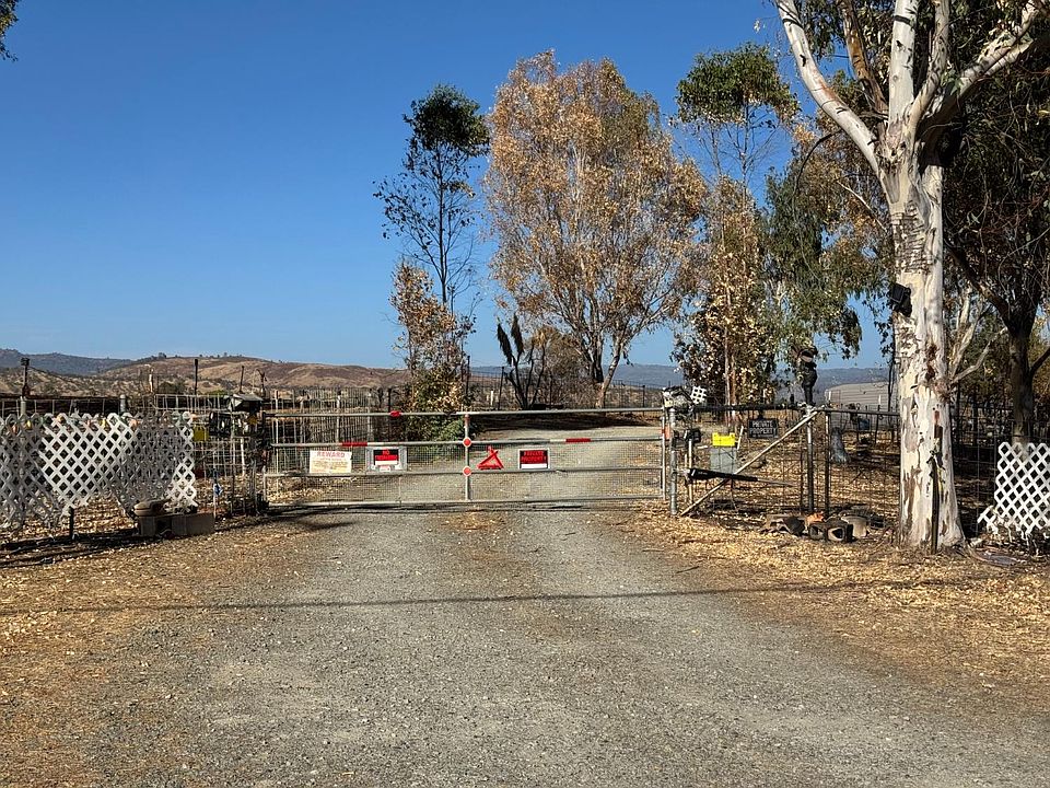 1st image of 2777 Ranchito Dr