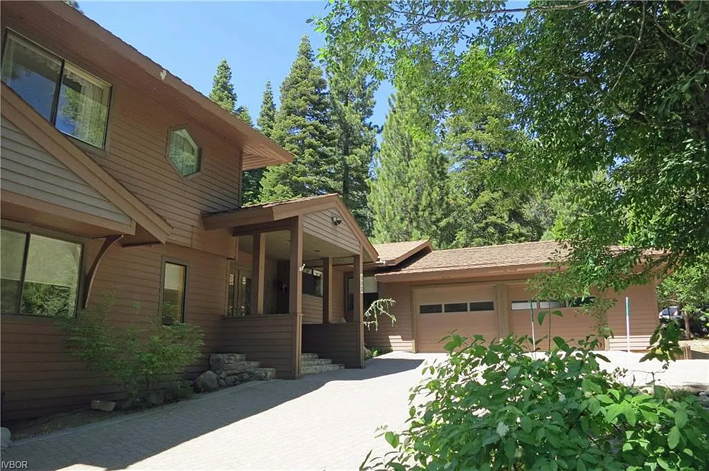 982 Wedge Ct photo 1