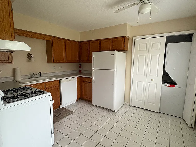 7345 W 157th St #1D — Photo 10