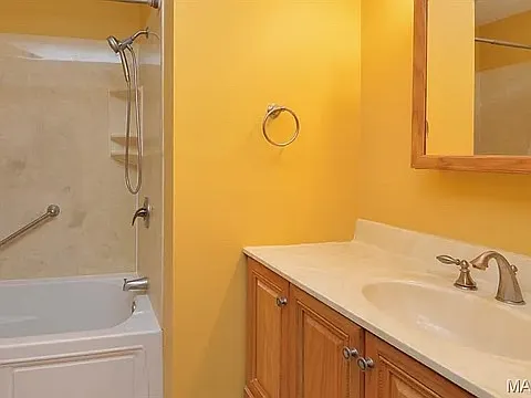 2949 Iowa St — Photo 20