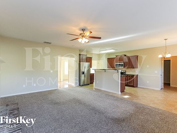 5th image of 2741 Potters Walk