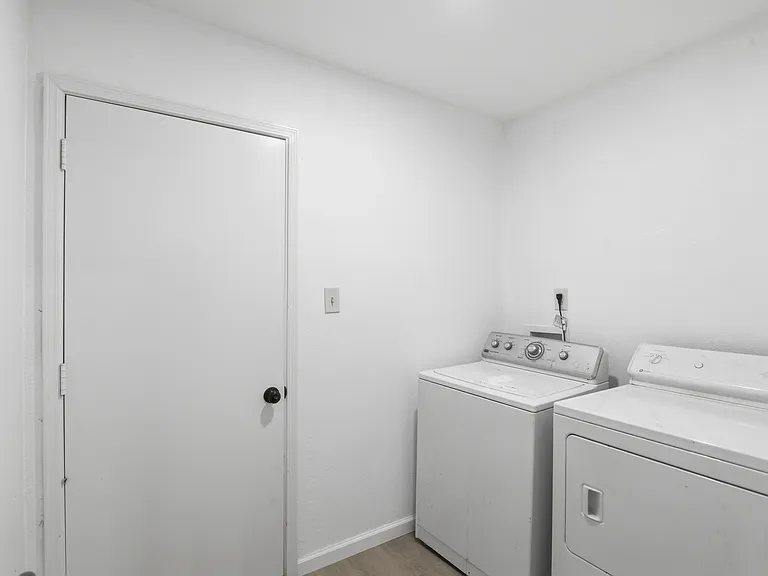 9305 Shipman St — Photo 13