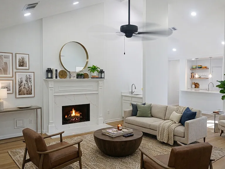 18322 Autumn Trails Ln — Photo 1