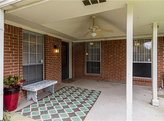3rd image of 706 Kingsbridge Dr