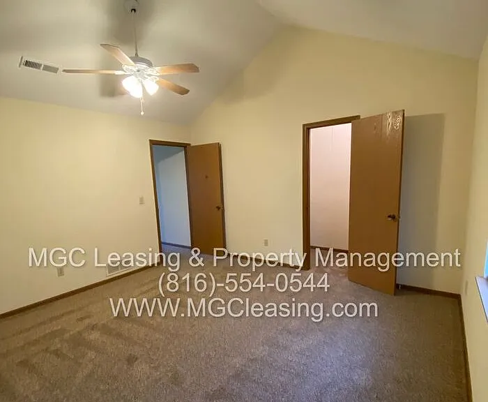 3557 NE Independence Cir — Photo 13