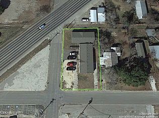 1308 4th St, Pleasanton, TX 78064