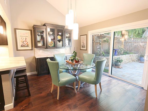4th image of 221 Gladys Ave APT 8