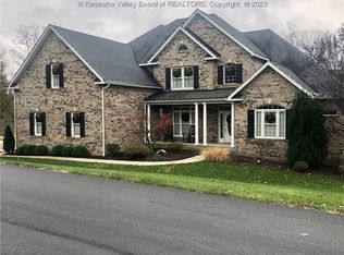 569 Cobblestone Blvd, Scott Depot, WV 25560