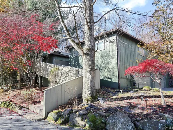 6 Scenic Vista Drive, New City, NY 10956