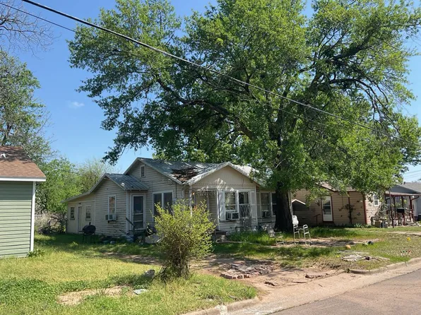 828 Fisher St, Sulphur Springs, TX 75482