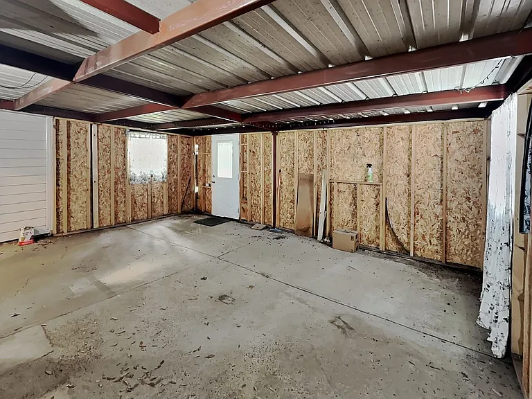 3800 Staghorn Cir S — Photo 16