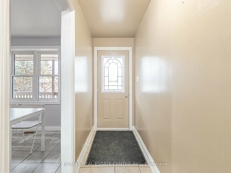 1904 Balsam Ave — Photo 7
