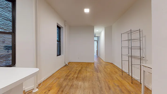 Rented by Bond New York | media 4