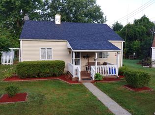 963 3rd St, Baden, PA 15005