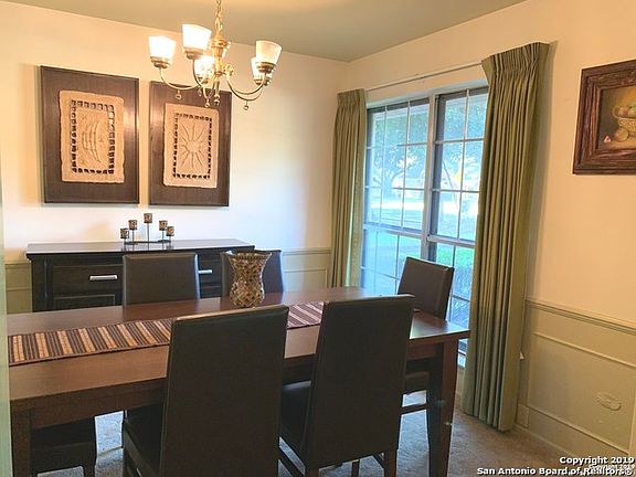 5th image of 906 Serenade Dr