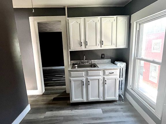 3rd image of 40 E River St #11543103