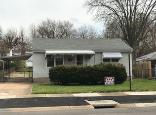 3610 Adie Rd, Saint Ann, MO 63074