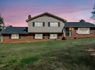 717 Richbourg Rd, Greenville, SC 29615