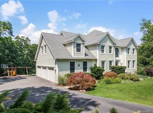 18 Winton Farm Rd, Newtown, CT 06470