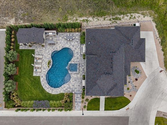 4th image of 721 Ivory Glade Ct