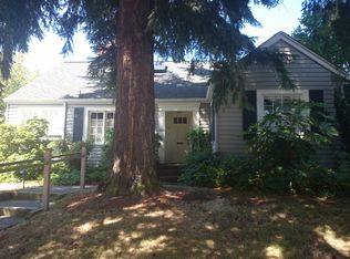 2821 29th Ave W, Seattle, WA 98199