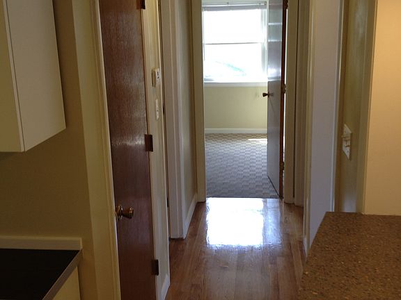 5th image of 25 Mullin Ave APT 2