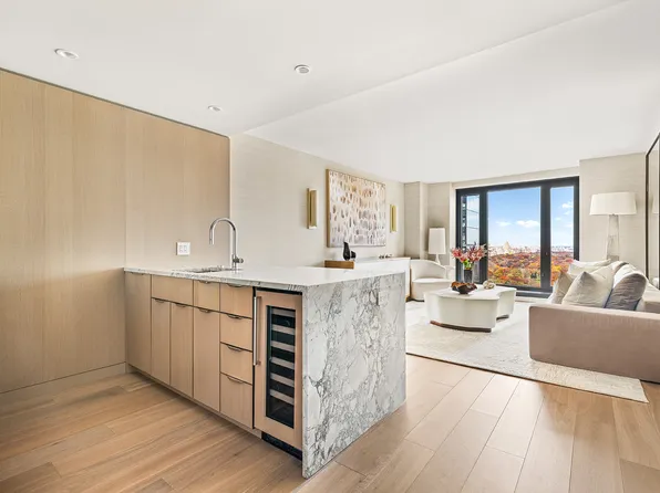 111 West 56th Street image 4 of 14