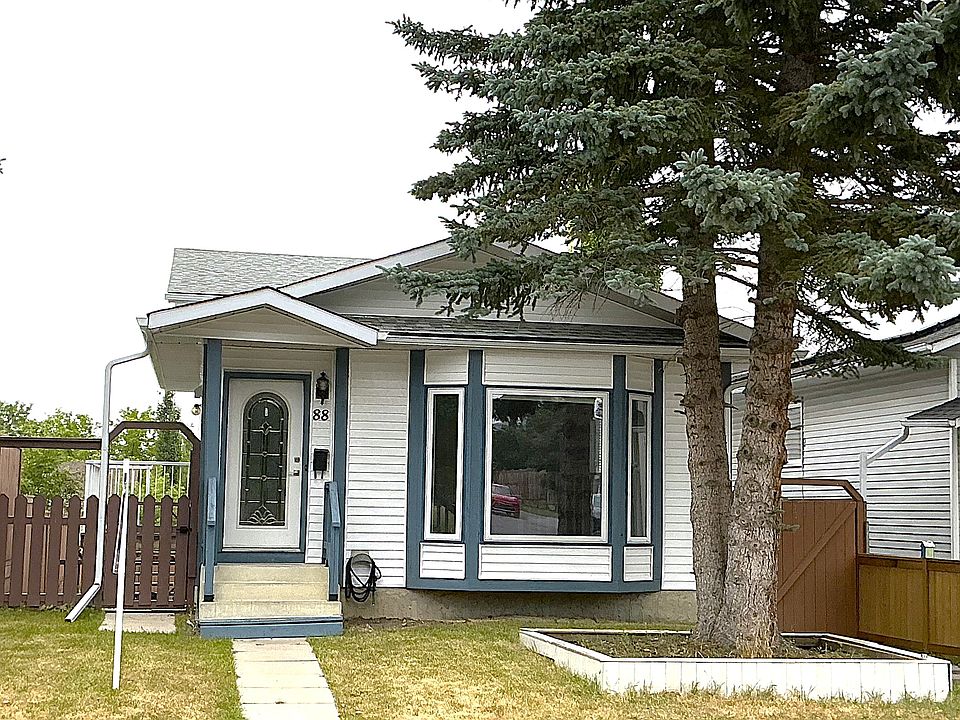 1st image of 88 Macewan Park Way NW
