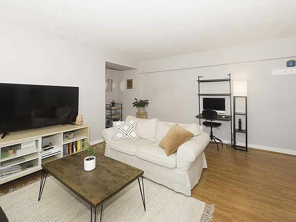 5th image of 4950 N Marine Dr APT 408