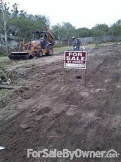 1st image of 931 E Gem Ave
