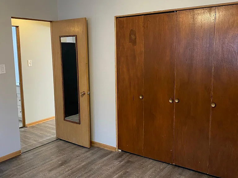 8239 Archer Ave #3 — Photo 8